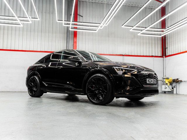 Audi Sq8 E-Tron - Image 14