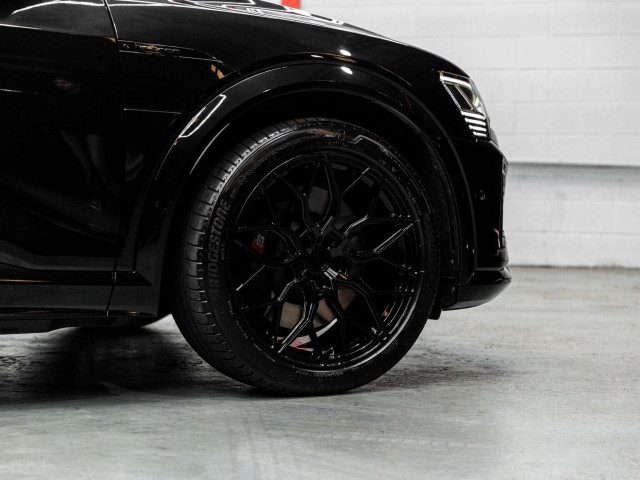 Audi Sq8 E-Tron - Image 18