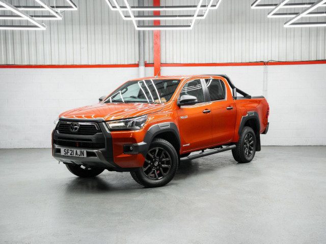 Toyota Hilux - Image 8