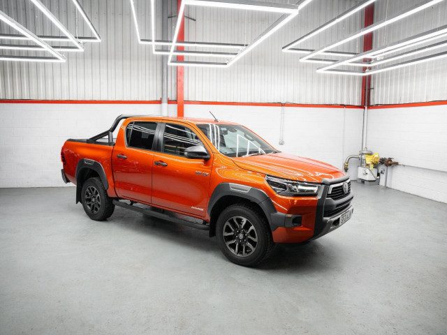 Toyota Hilux - Image 11