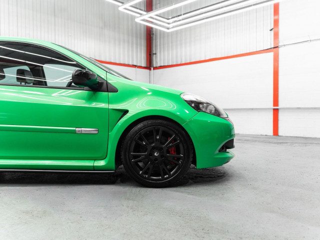 Renault Clio - Image 13