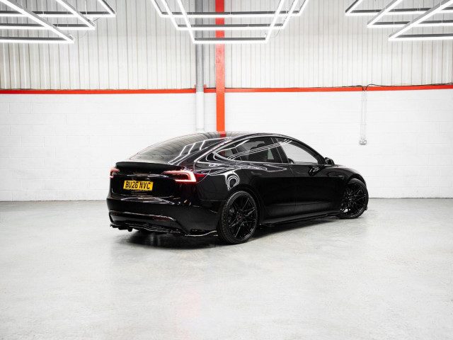 Tesla Model 3 - Image 4