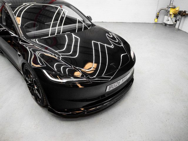 Tesla Model 3 - Image 11