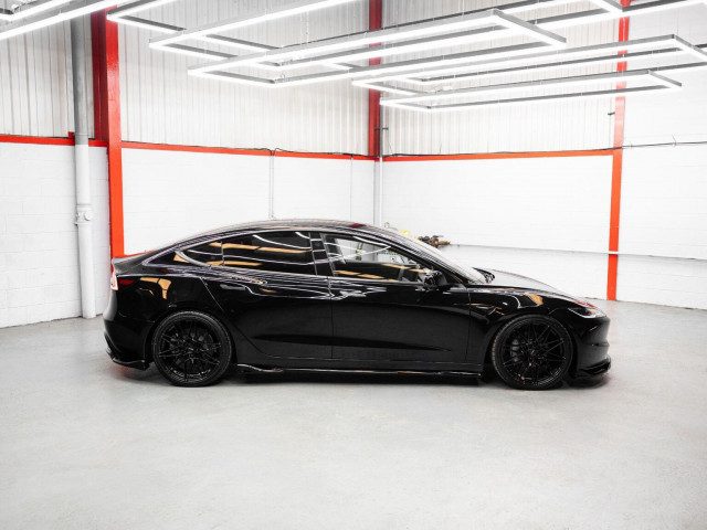 Tesla Model 3 - Image 13