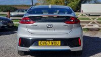 Hyundai Ioniq - Image 8