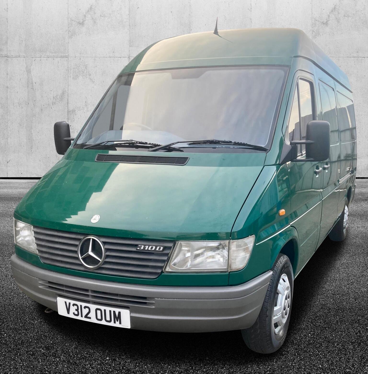 Mercedes-Benz Sprinter MWB 5 Cylinder - Image 4