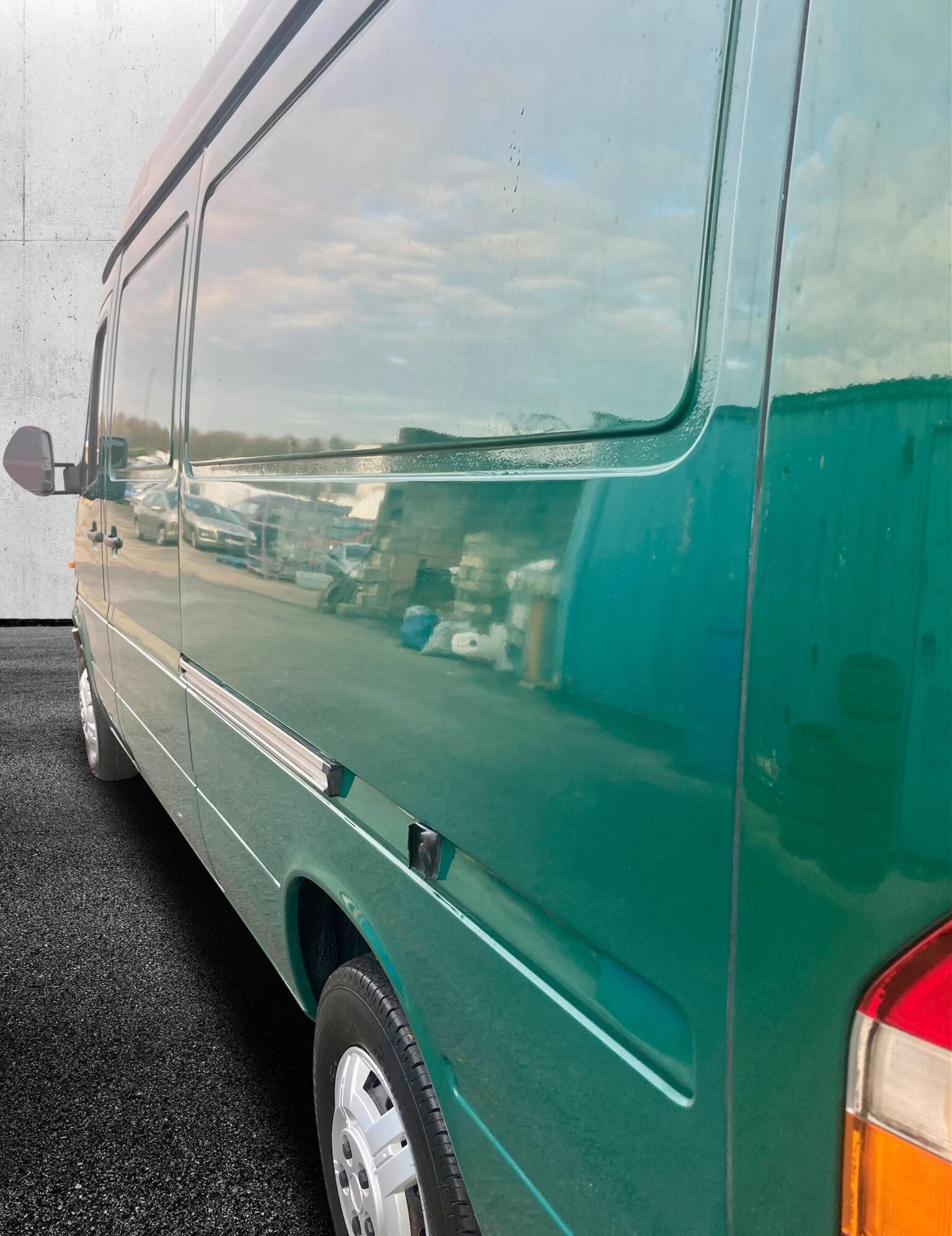 Mercedes-Benz Sprinter MWB 5 Cylinder - Image 8