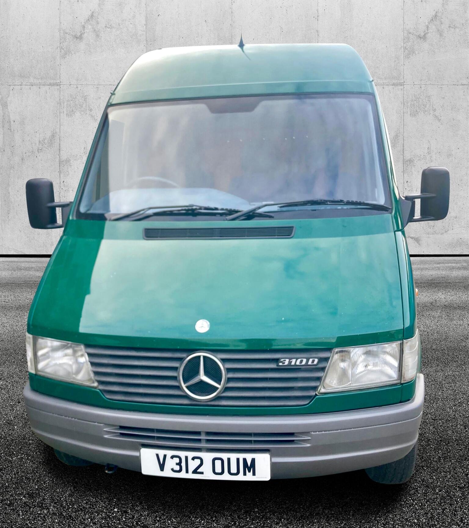 Mercedes-Benz Sprinter MWB 5 Cylinder - Image 10