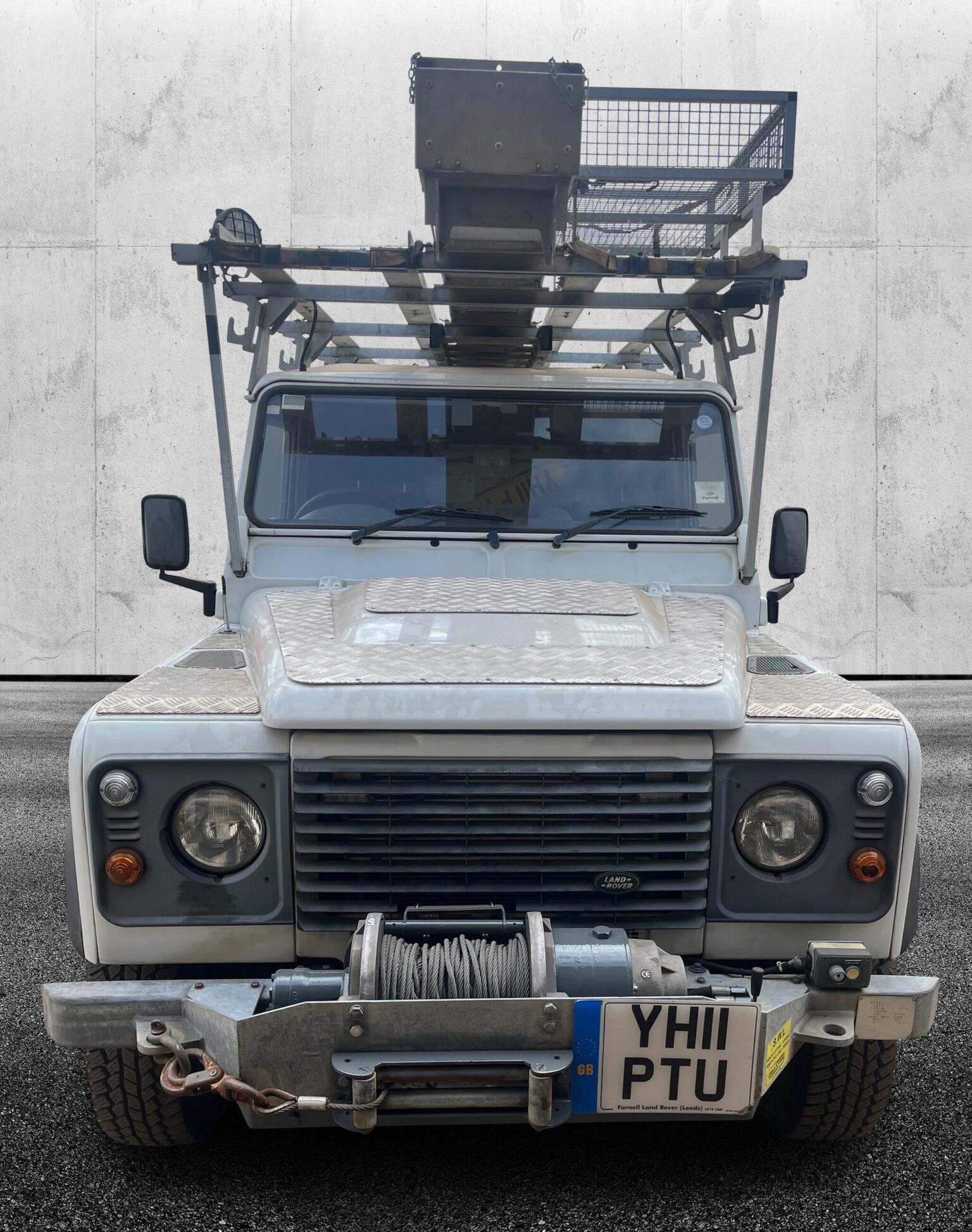 Land Rover Defender 110 Ex Utilities - Image 14