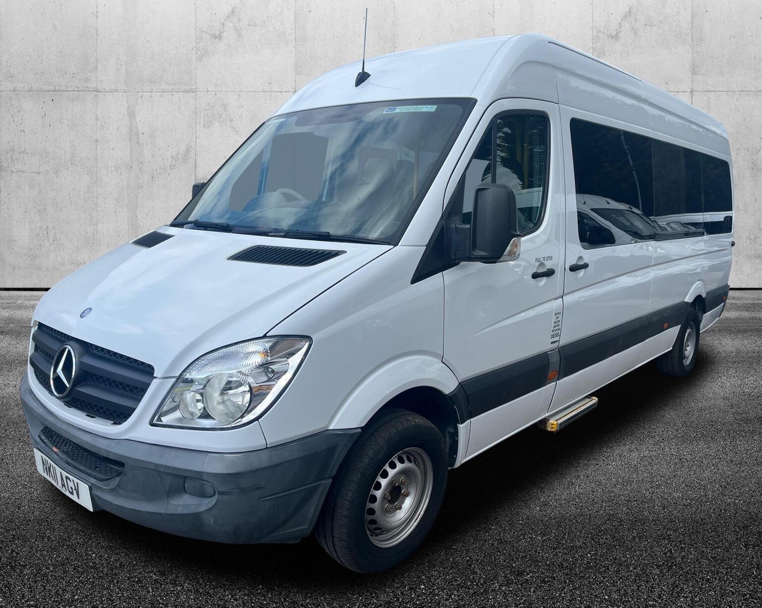 Mercedes-Benz Sprinter Bus LWB - Image 5
