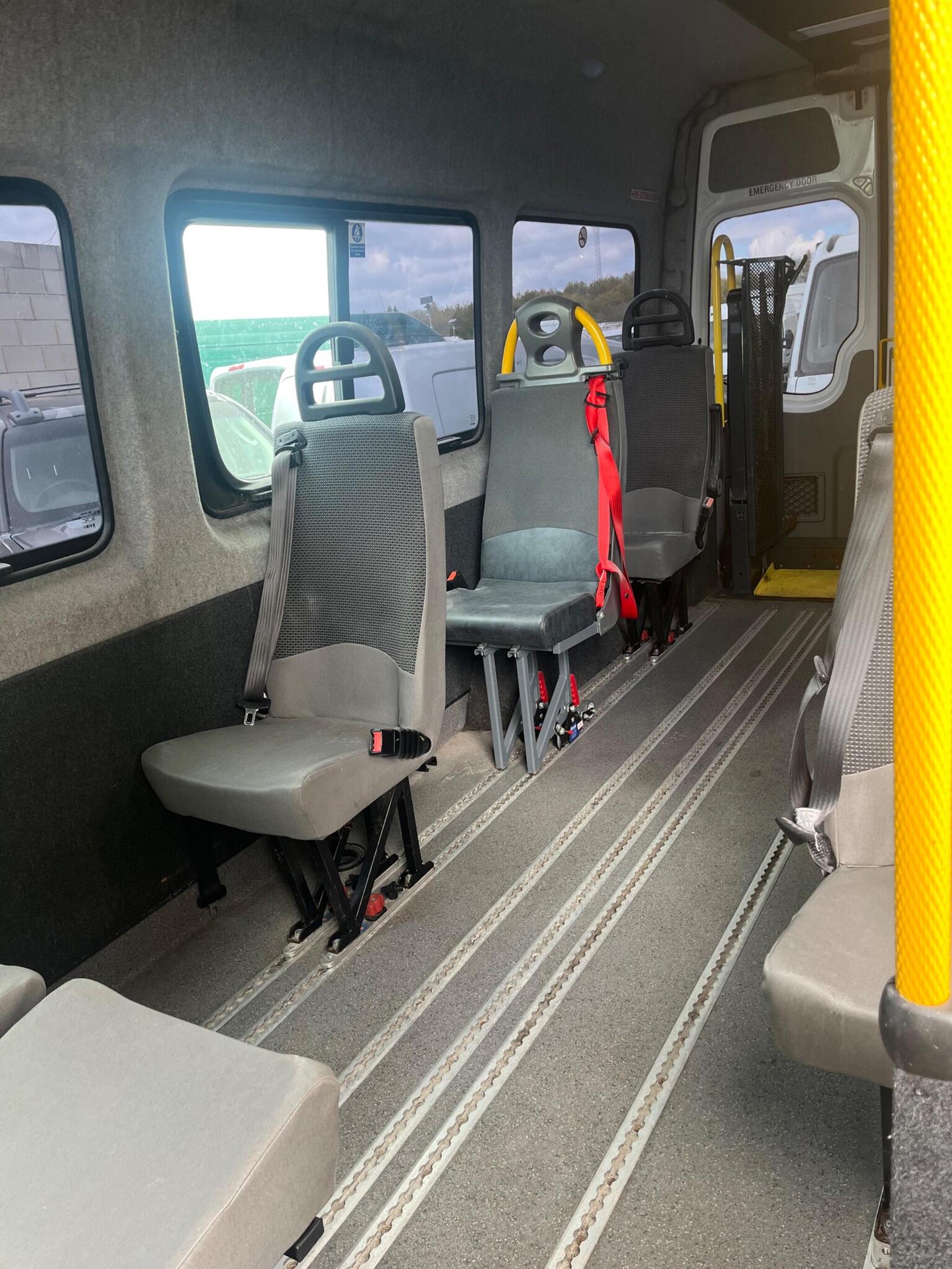 Mercedes-Benz Sprinter Bus LWB - Image 6