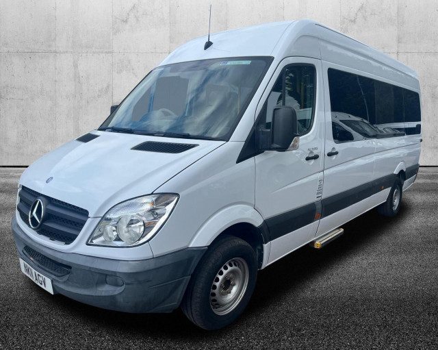 Mercedes-Benz Sprinter Bus LWB - Image 12