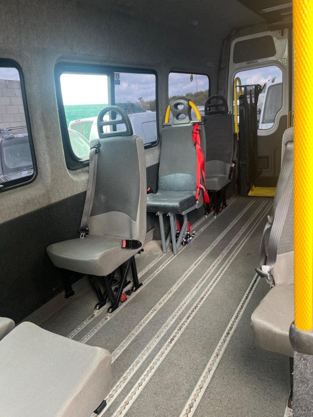 Mercedes-Benz Sprinter Bus LWB - Image 13
