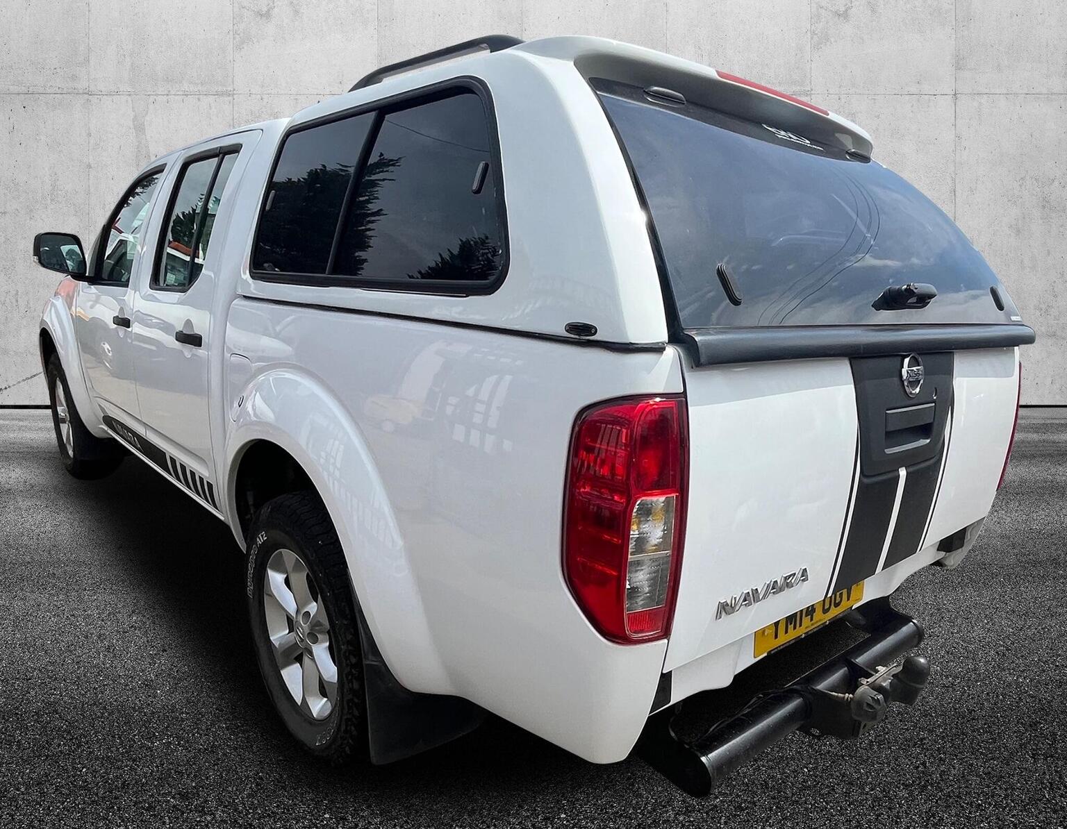 Nissan Navara Pickup - Image 10