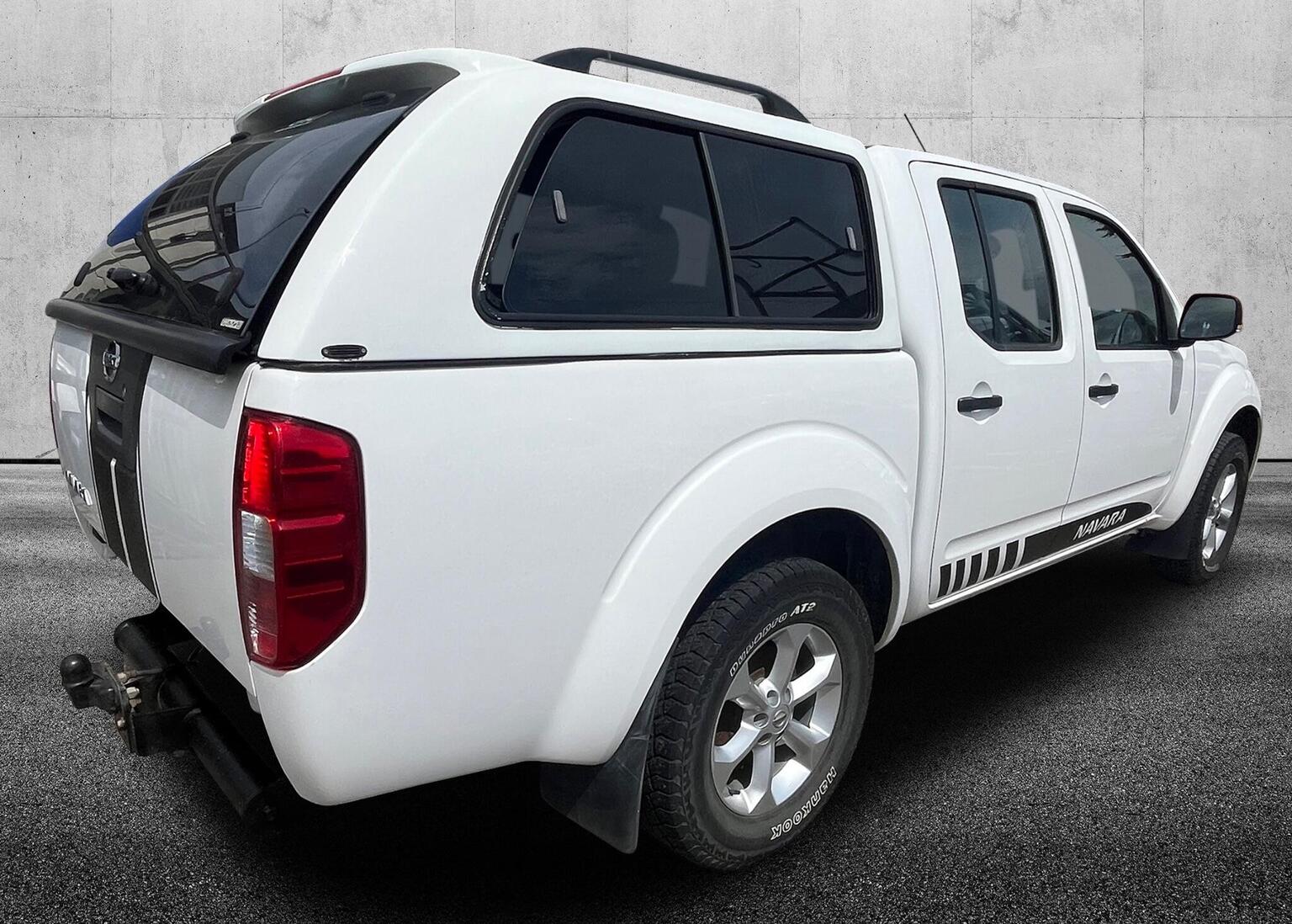 Nissan Navara Pickup - Image 11
