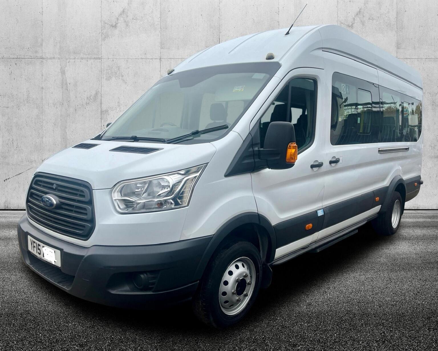 Ford Transit 17 Seater Mini Bus - Image 15