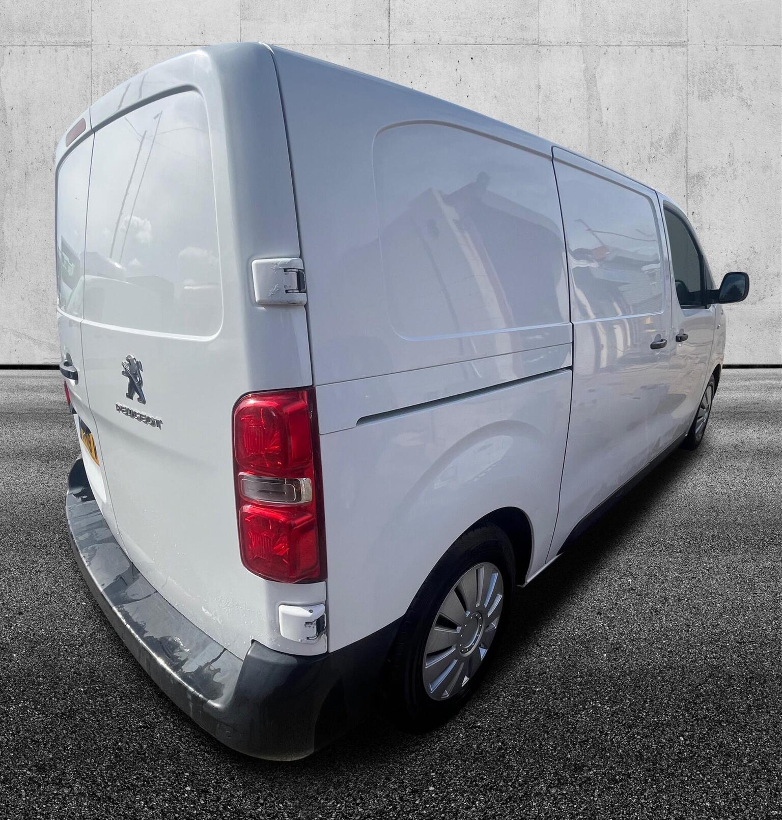 Peugeot Expert 1.6 MWB - Image 9