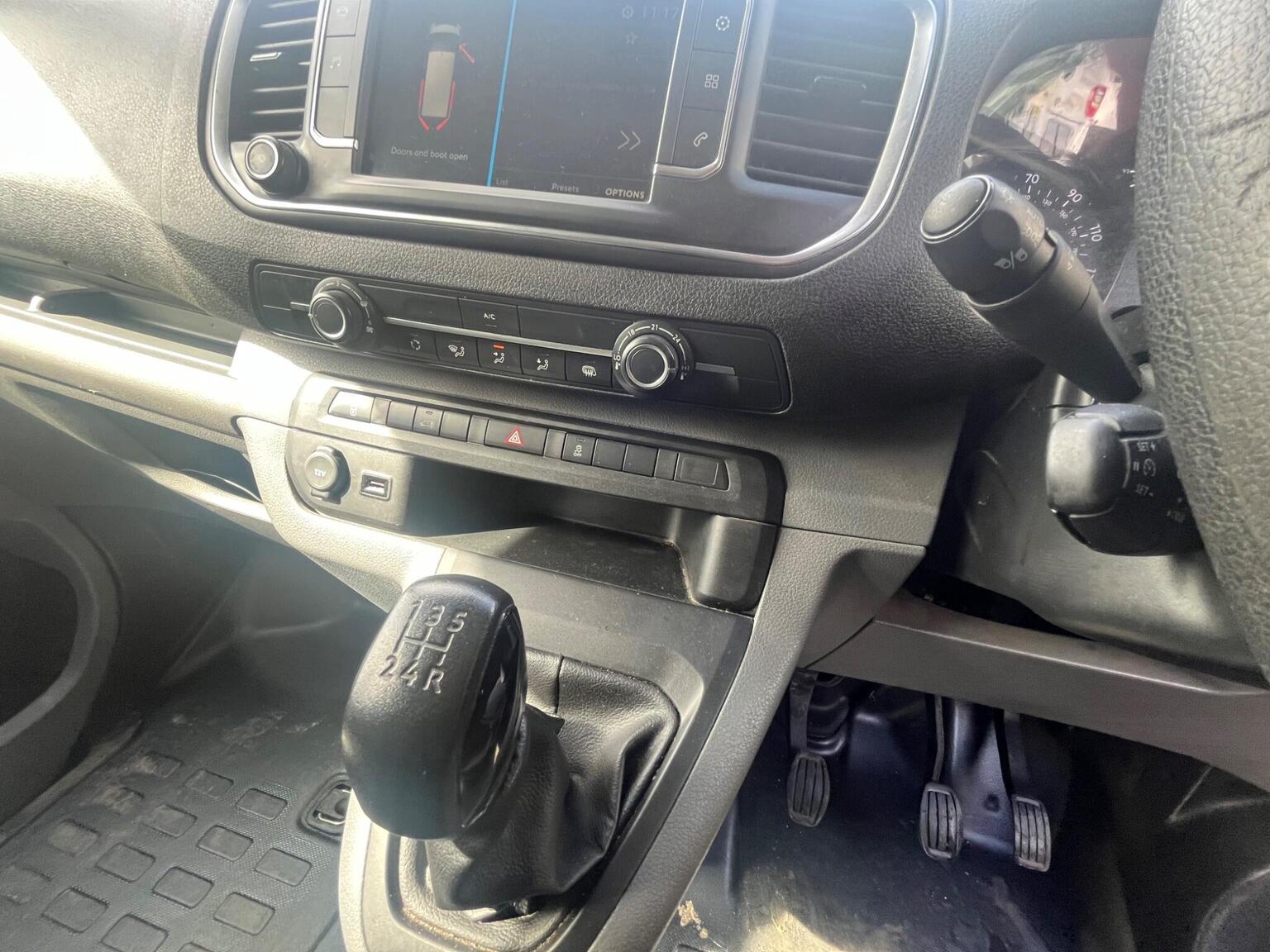 Peugeot Expert 1.6 MWB - Image 11
