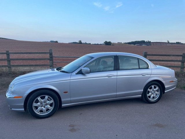 Jaguar S-Type - Image 4
