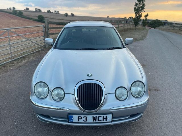 Jaguar S-Type - Image 10