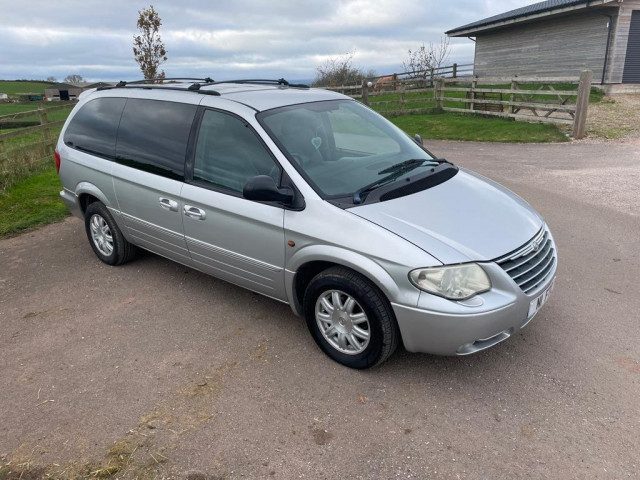 Chrysler Voyager - Image 13