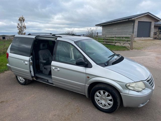 Chrysler Voyager - Image 14
