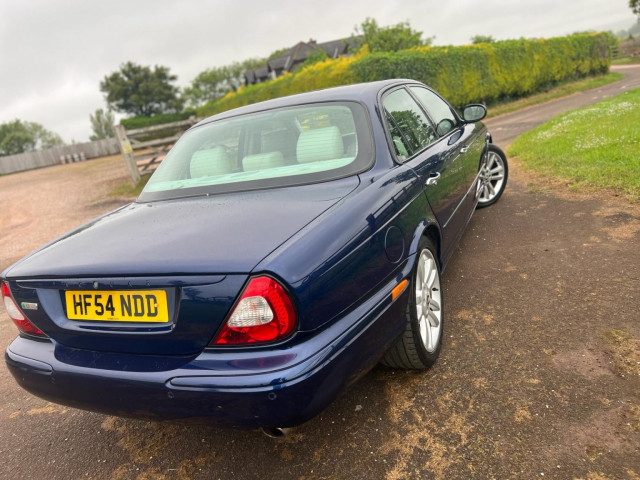 Jaguar Xjr - Image 7