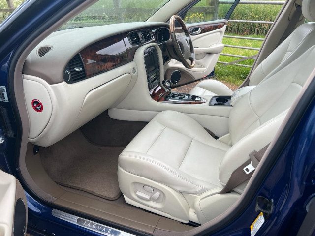 Jaguar Xjr - Image 15