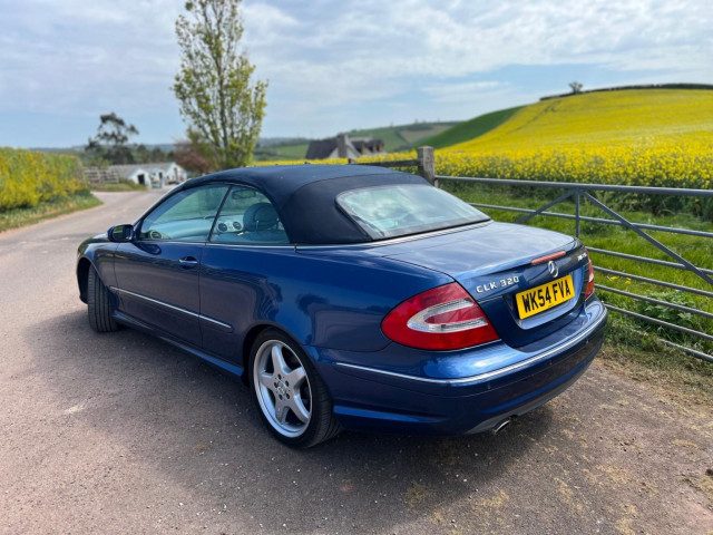 Mercedes-Benz Clk - Image 11