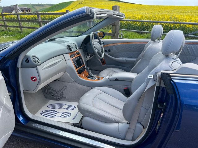 Mercedes-Benz Clk - Image 13