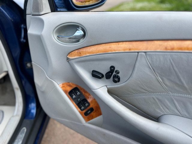 Mercedes-Benz Clk - Image 17