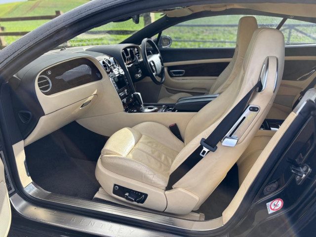 Bentley Continental - Image 11