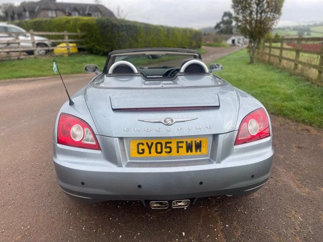 Chrysler Crossfire - Image 7