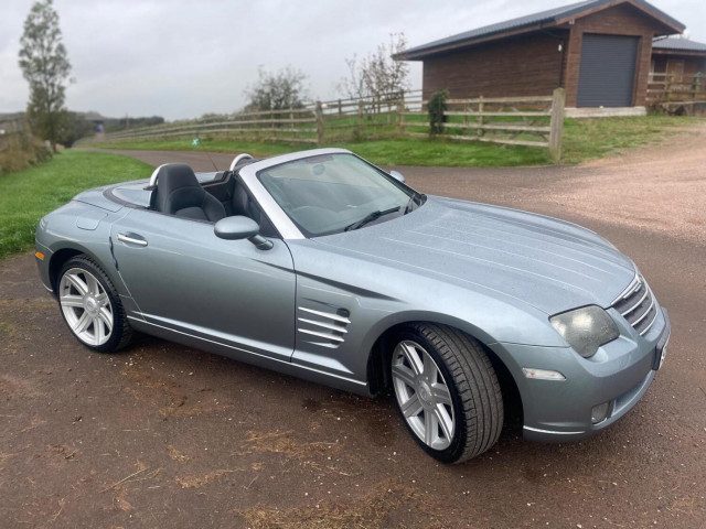 Chrysler Crossfire - Image 9