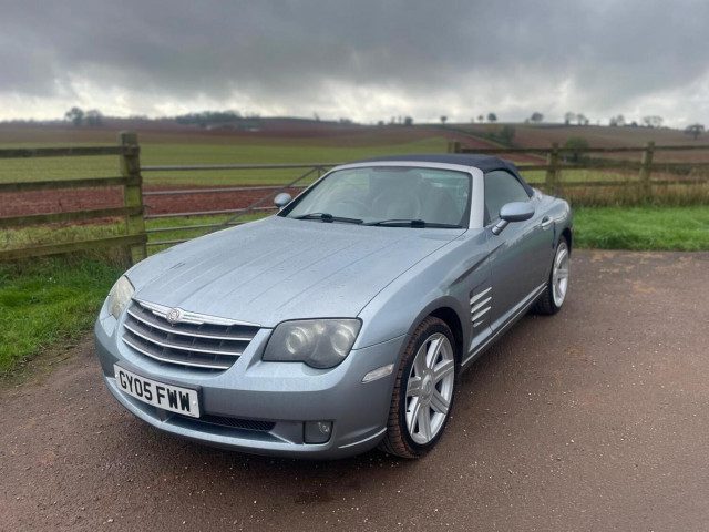 Chrysler Crossfire - Image 10