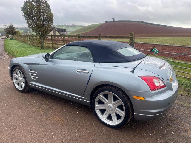 Chrysler Crossfire - Image 12
