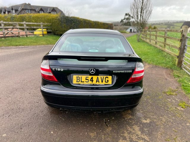 Mercedes-Benz C Class - Image 6