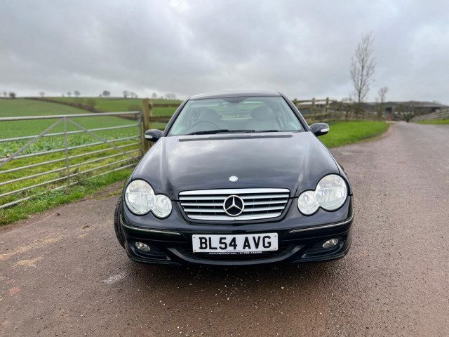 Mercedes-Benz C Class - Image 9