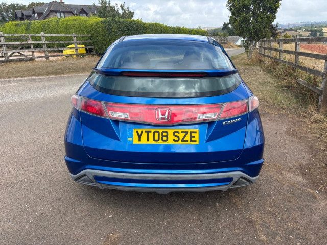 Honda Civic - Image 6