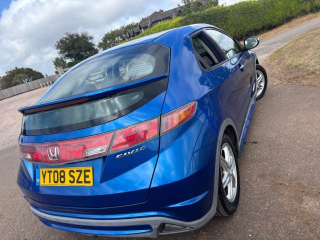 Honda Civic - Image 7