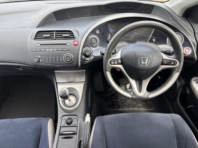 Honda Civic - Image 14