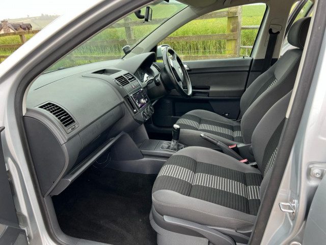 Volkswagen Polo - Image 10