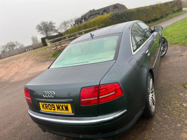 Audi A8 - Image 7