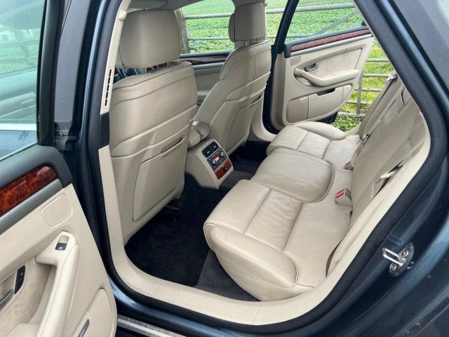 Audi A8 - Image 12
