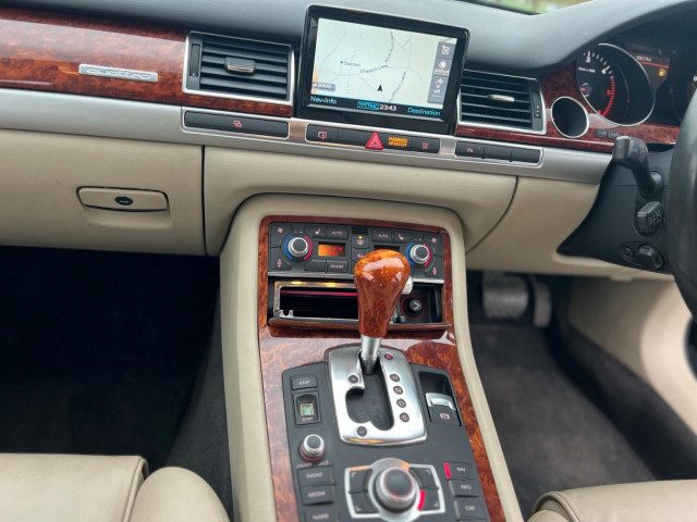 Audi A8 - Image 15