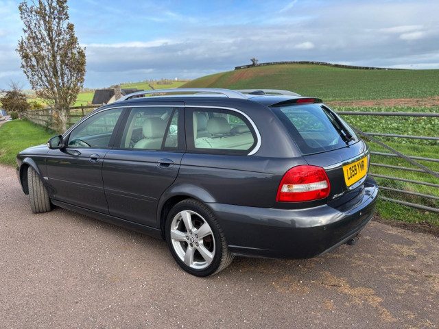 Jaguar X-Type - Image 5