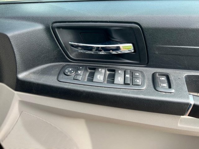 Chrysler Grand Voyager - Image 14