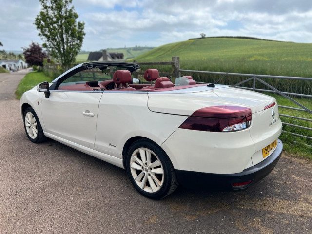 Renault Megane - Image 7