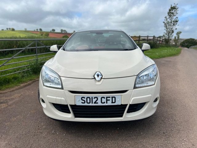 Renault Megane - Image 13