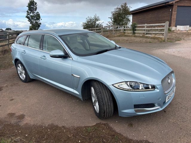 Jaguar Xf - Image 8